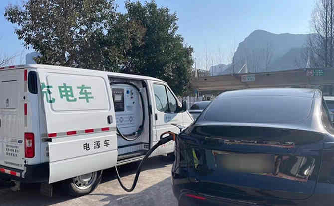 洞口汽车搭电